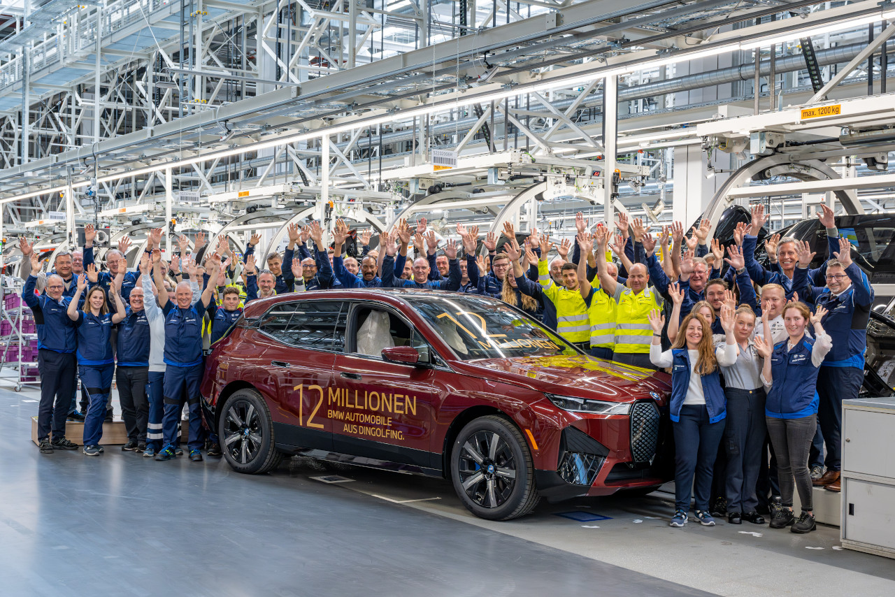 BMW Werk Dingolfing 12 Millionen Produzierte Automobile