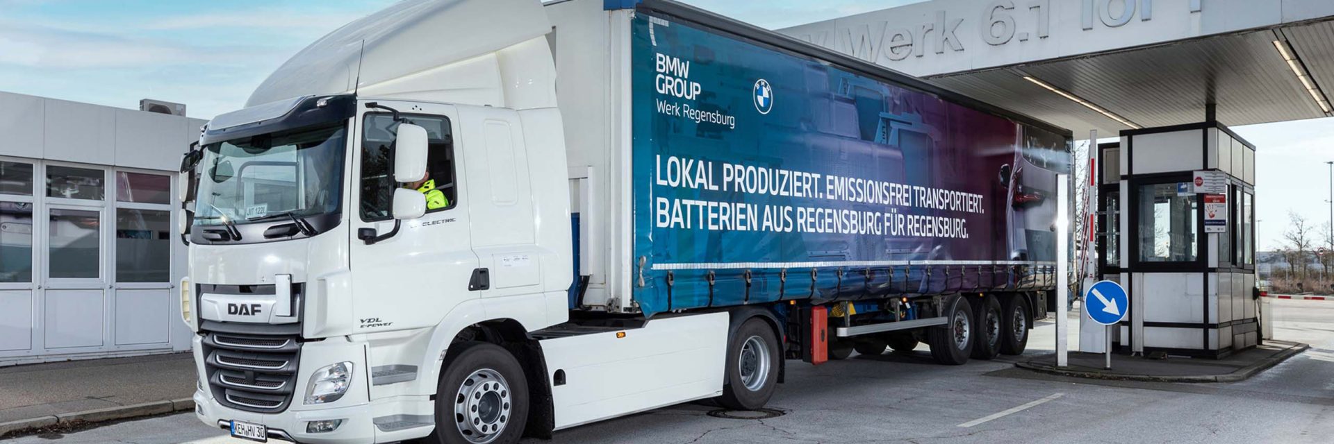 Über 90 Tonnen weniger CO2 pro Jahr: Erste E-LKW am BMW Group Standort Regensburg nehmen Fahrt auf